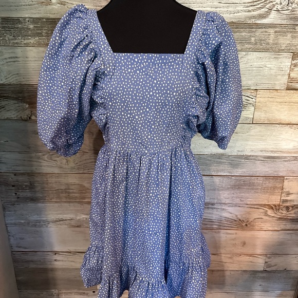 Gianni Bini Dresses & Skirts - Gianni Bini Blue and White Patterned Dress